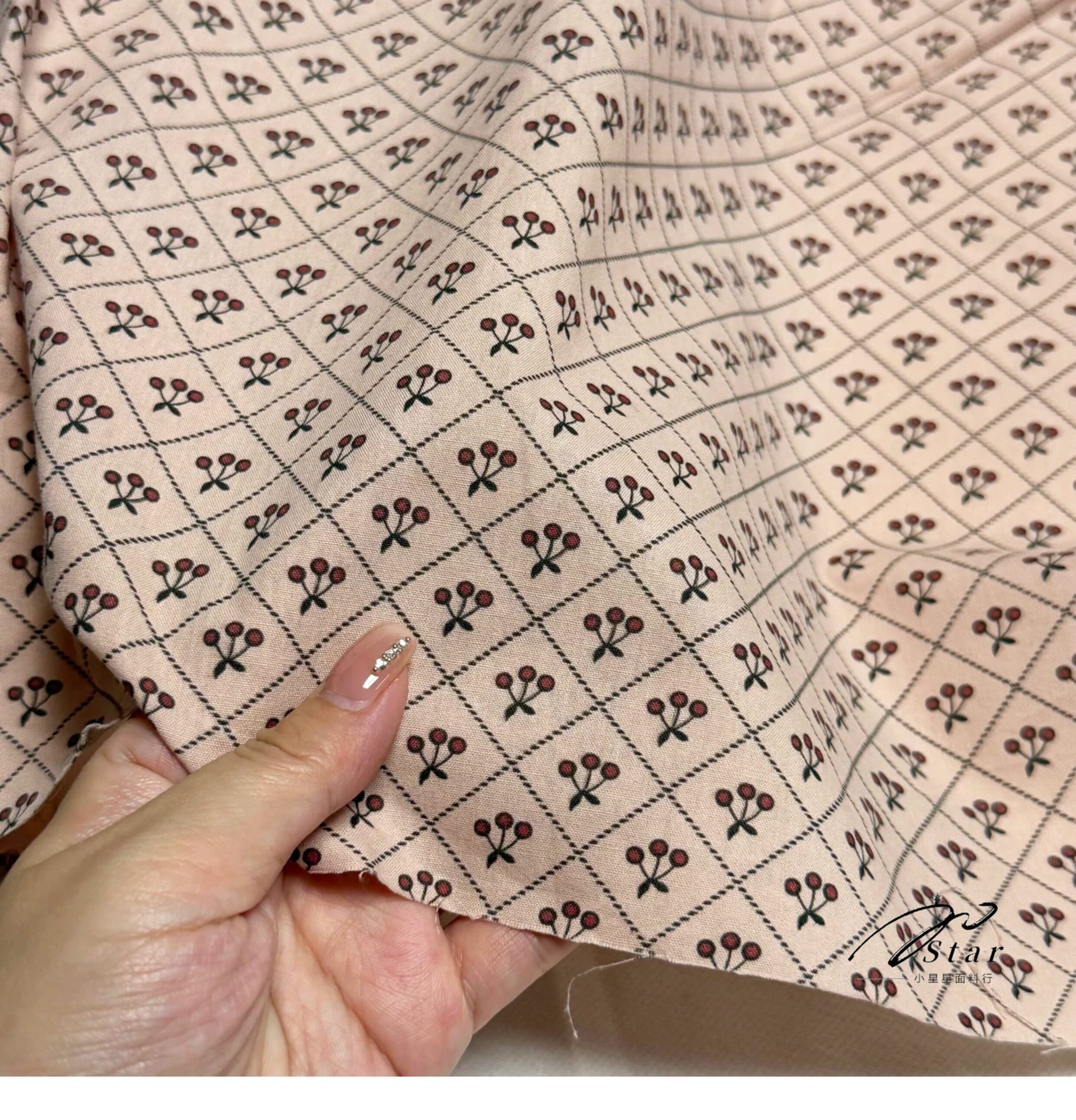 Bare Pink Check Cherry 100%Cot - Summer Clothing Material のレビューと価格