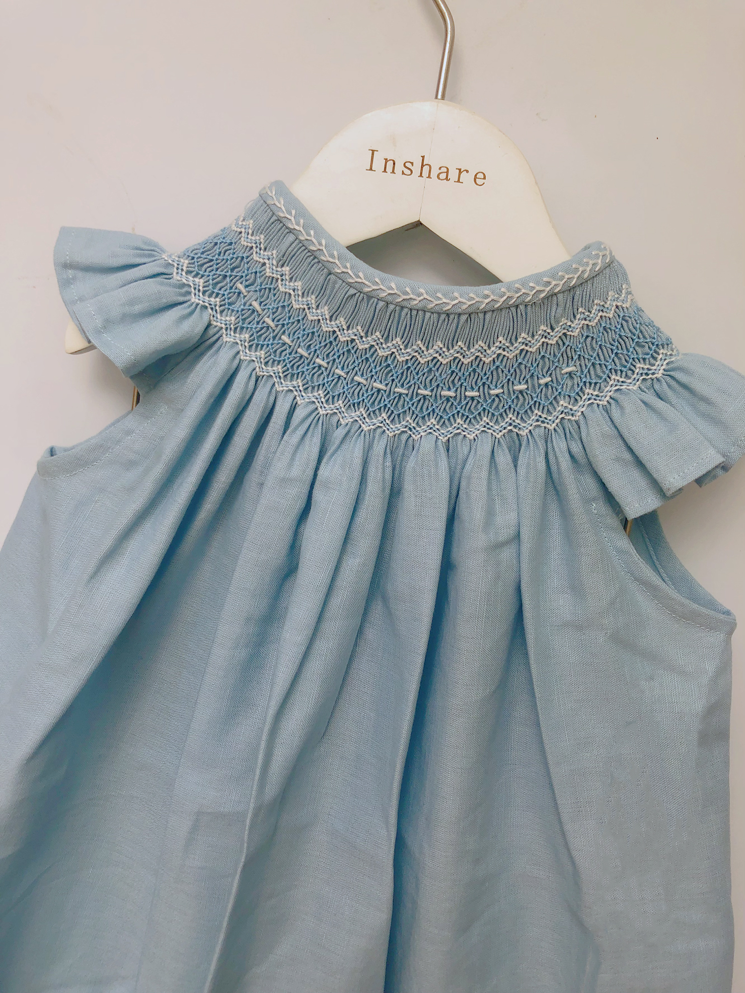 Girls Smocking Bishop Dress Su - Summer Clothing Boutiques のレビューと価格