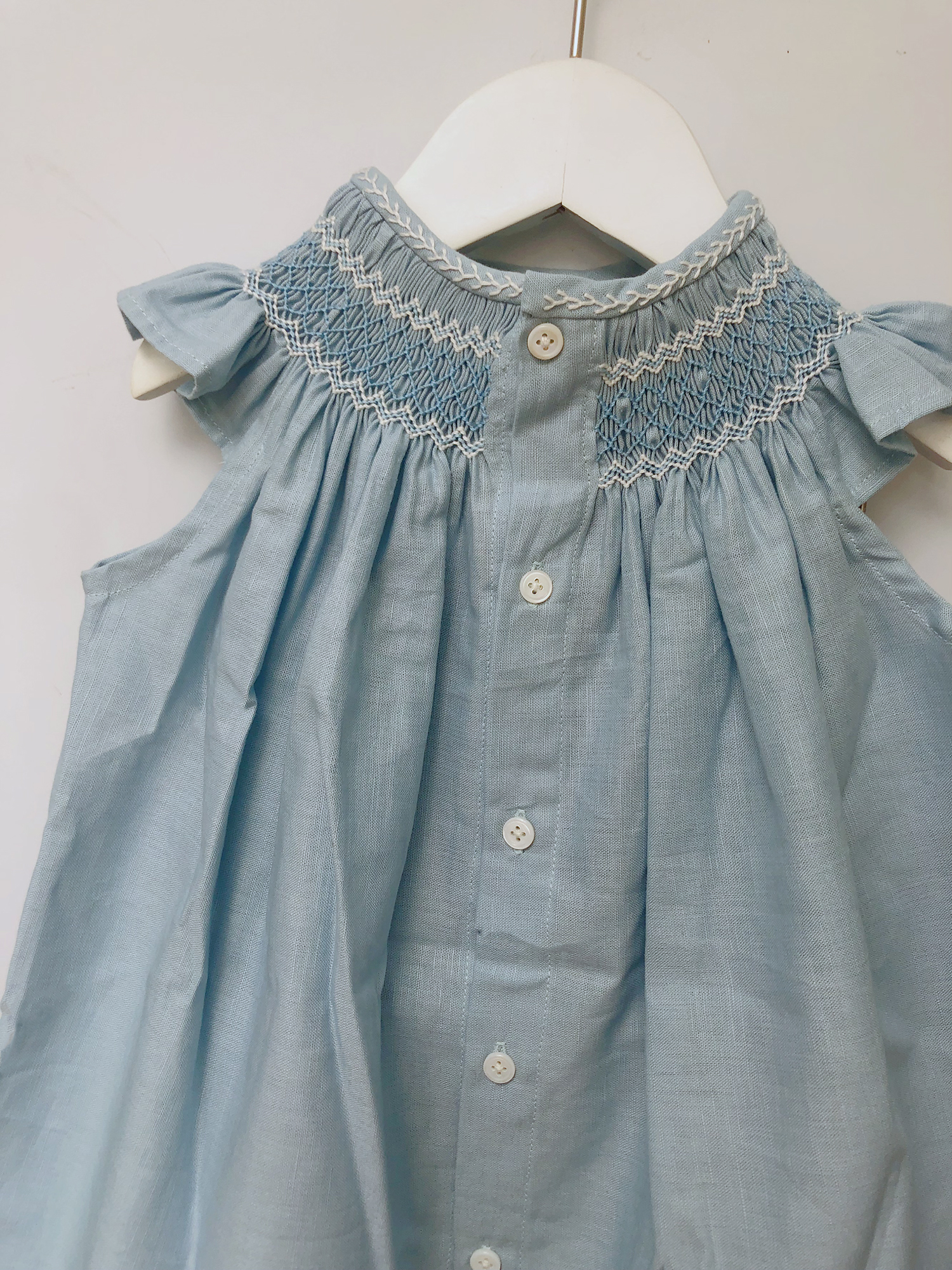 Girls Smocking Bishop Dress Su - Summer Clothing Boutiques のレビューと価格